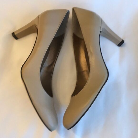 VANELI SZ 7S TAUPE PUMPS. NEW. SLIM FIT - Picture 4 of 8